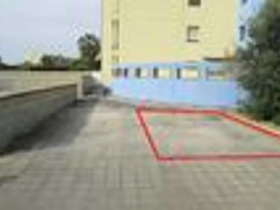 Immagine 3 di Posto auto in vendita  in Via Saragat, N. 21 a Quartucciu