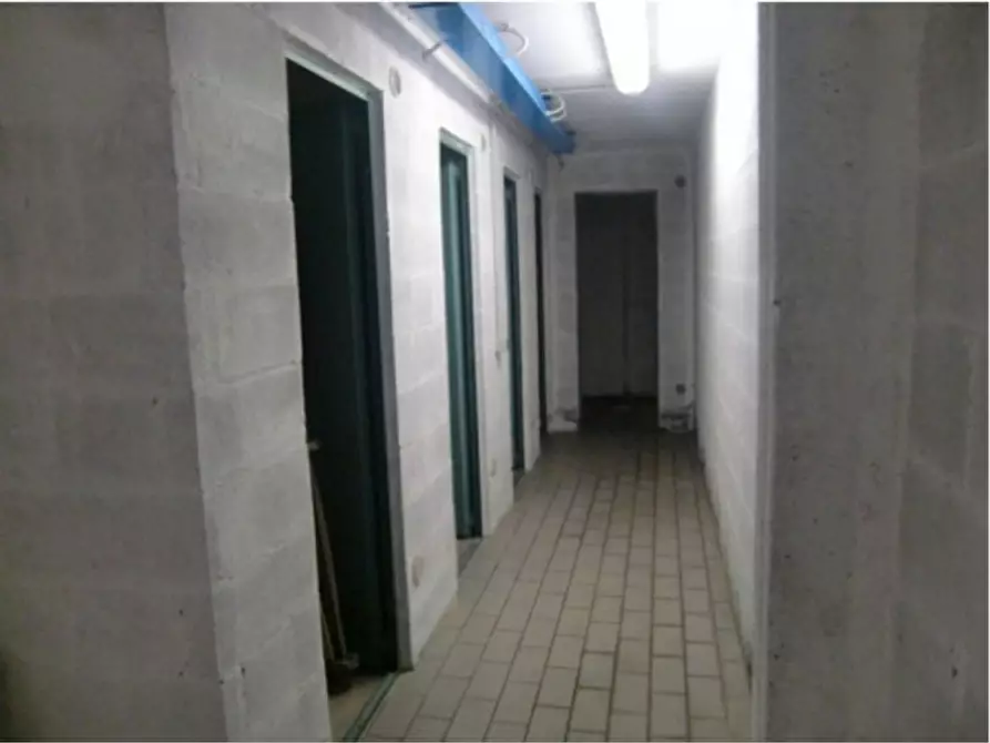 Immagine 4 di Cantina in vendita  in via circonvallazione al molino a Ravenna