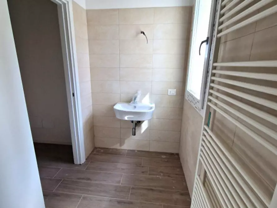 Immagine 10 di Appartamento in vendita  in Via del Bosco a Chioggia