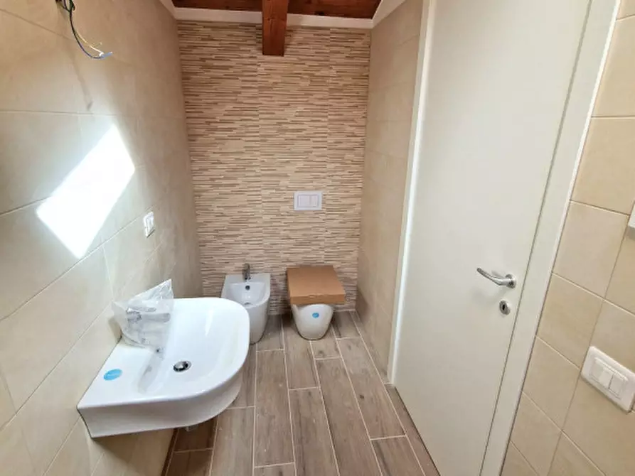 Immagine 21 di Appartamento in vendita  in Via del Bosco a Chioggia