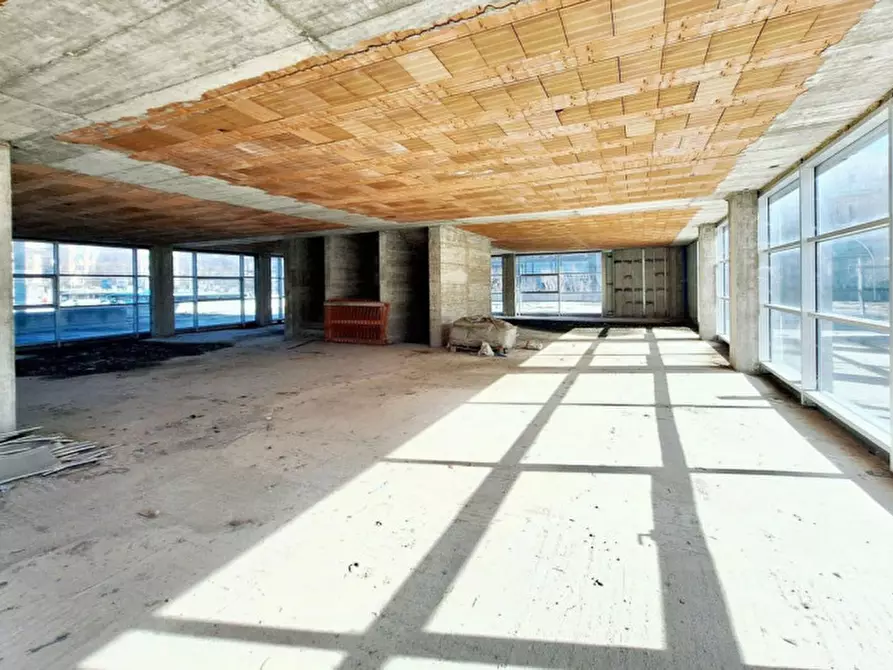 Immagine 3 di Ufficio in vendita  in Via E. Filiberto/Via G. Valentini, N. snc a Macerata