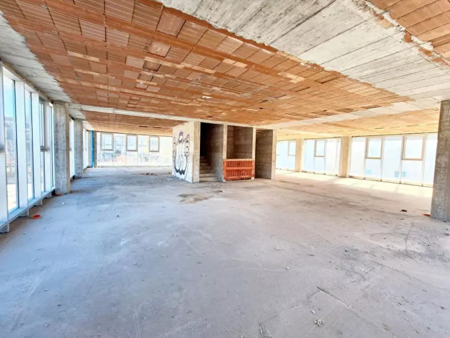 Immagine 6 di Ufficio in vendita  in Via E. Filiberto/Via G. Valentini, N. snc a Macerata