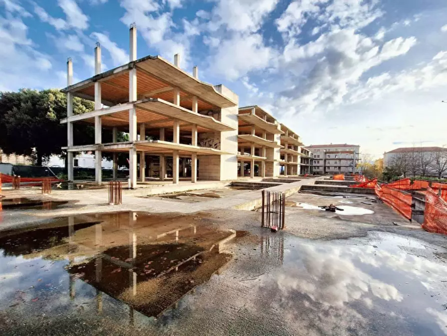 Immagine 1 di Palazzo in vendita  in p.zza Pizzarello, N. snc a Macerata