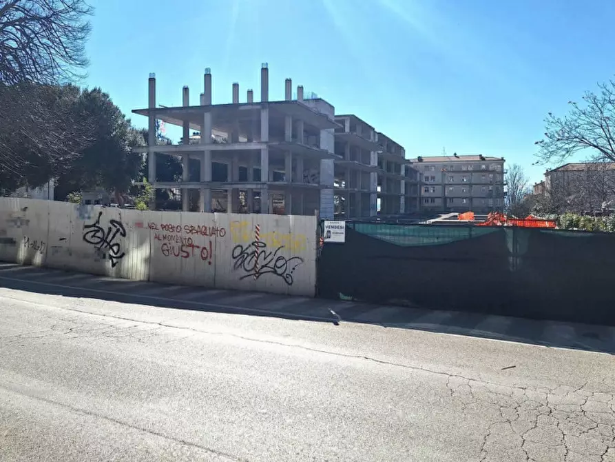 Immagine 10 di Palazzo in vendita  in p.zza Pizzarello, N. snc a Macerata