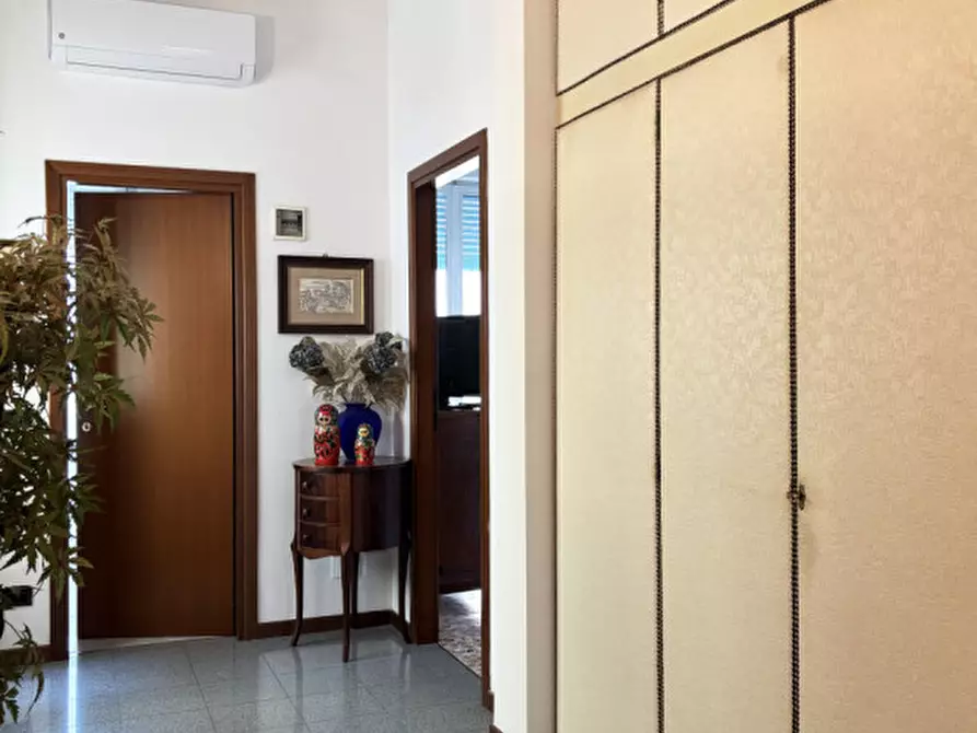 Immagine 4 di Appartamento in vendita  in Via  Antonio Zarotto, 32 a Parma