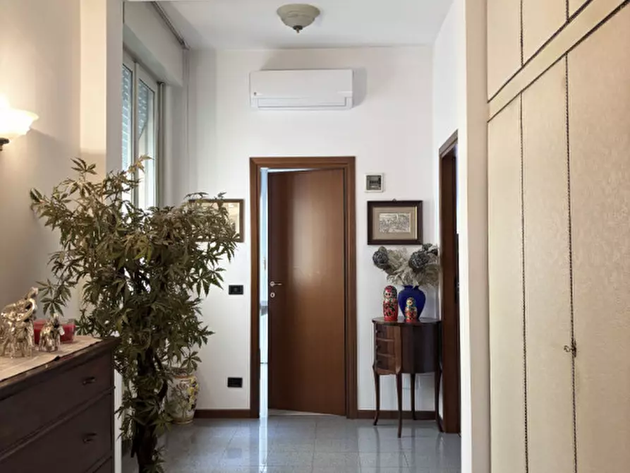 Immagine 5 di Appartamento in vendita  in Via  Antonio Zarotto, 32 a Parma