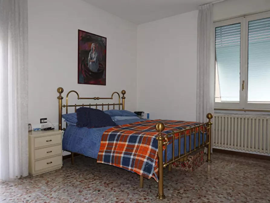 Immagine 30 di Appartamento in vendita  in Via  Antonio Zarotto, 32 a Parma