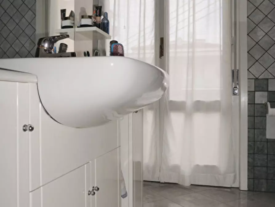 Immagine 35 di Appartamento in vendita  in Via  Antonio Zarotto, 32 a Parma