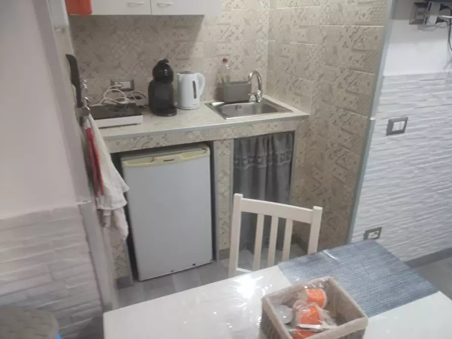Immagine 3 di Appartamento in affitto  in Vico Caricatoio a Napoli