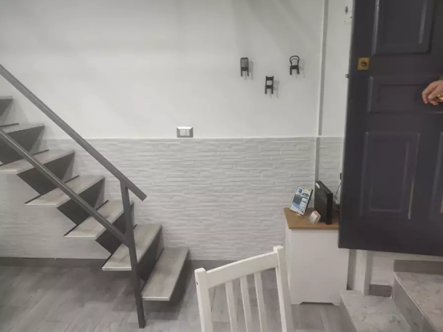 Immagine 4 di Appartamento in affitto  in Vico Caricatoio a Napoli
