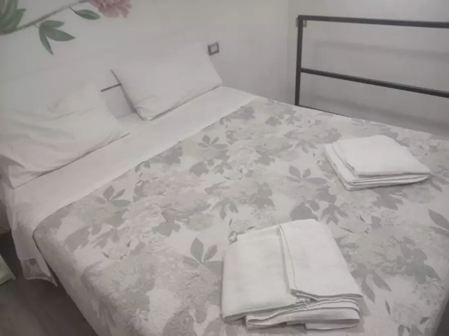 Immagine 18 di Appartamento in affitto  in Vico Caricatoio a Napoli