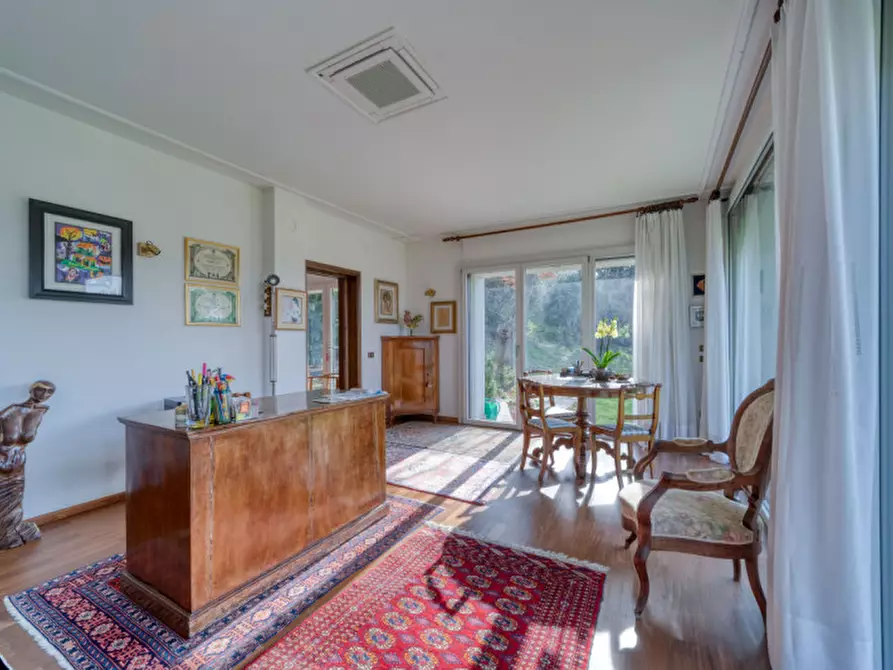 Immagine 17 di Villa in vendita  in Via Vittoria Aganoor a Arqua' Petrarca