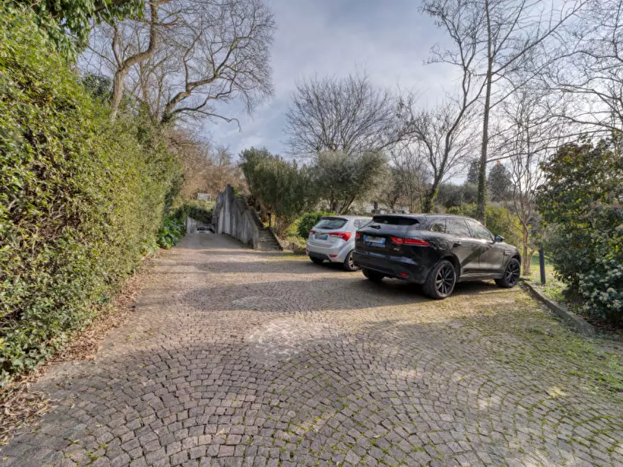 Immagine 34 di Villa in vendita  in Via Vittoria Aganoor a Arqua' Petrarca