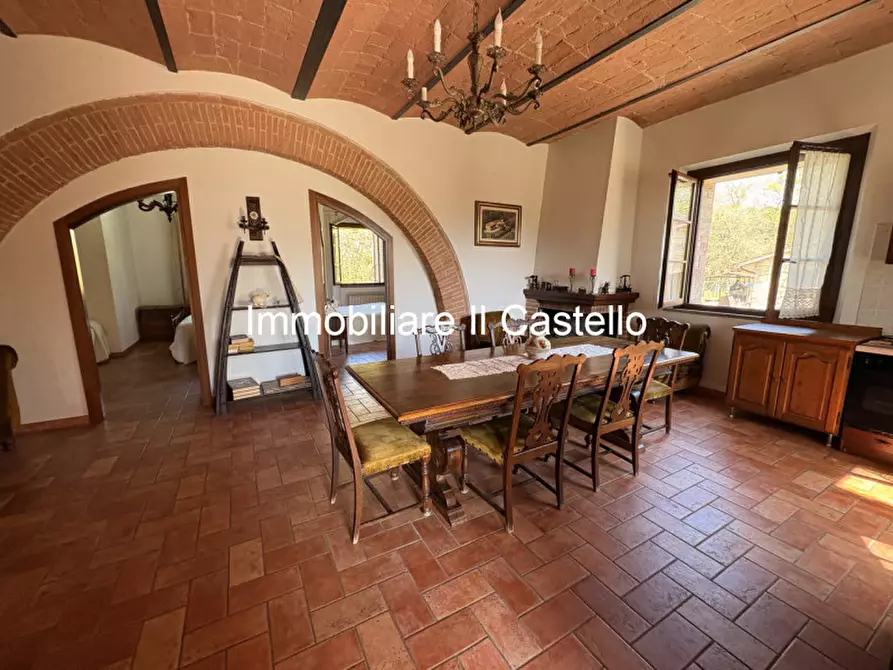 Immagine 6 di Agriturismo in vendita  a Castiglione Del Lago