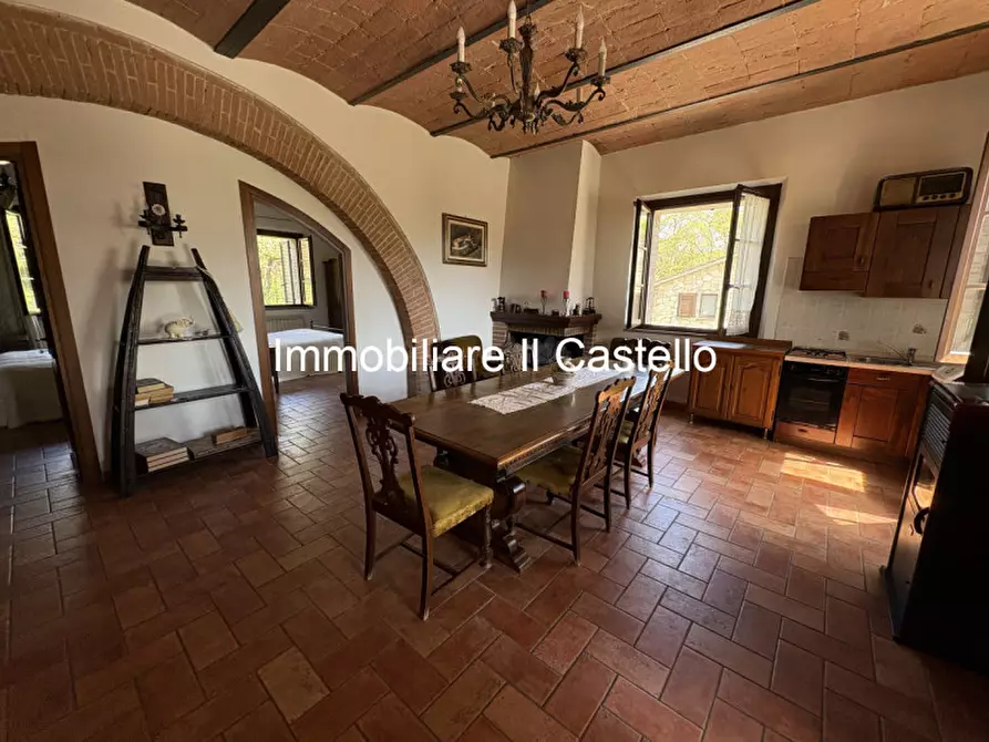 Immagine 7 di Agriturismo in vendita  a Castiglione Del Lago