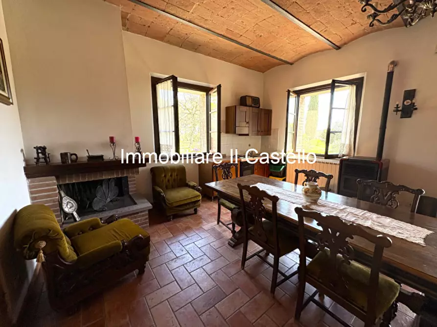 Immagine 9 di Agriturismo in vendita  a Castiglione Del Lago