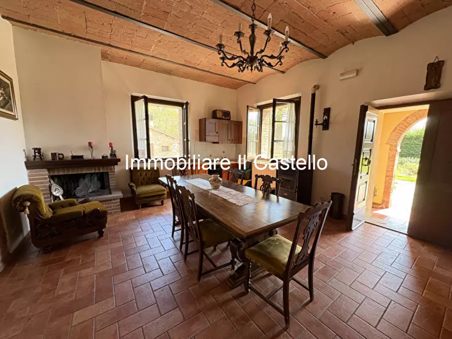 Immagine 10 di Agriturismo in vendita  a Castiglione Del Lago