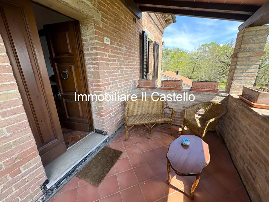 Immagine 32 di Agriturismo in vendita  a Castiglione Del Lago