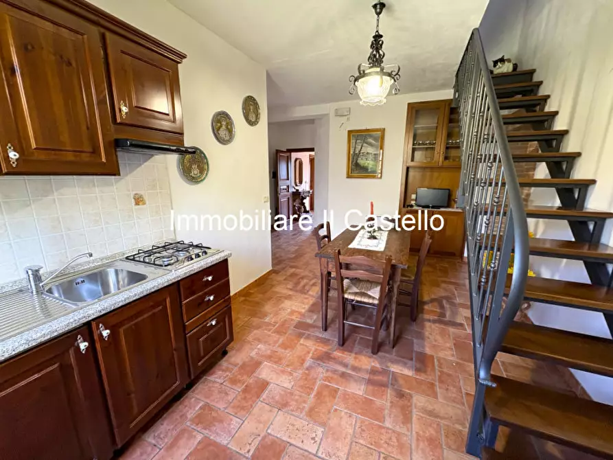 Immagine 36 di Agriturismo in vendita  a Castiglione Del Lago