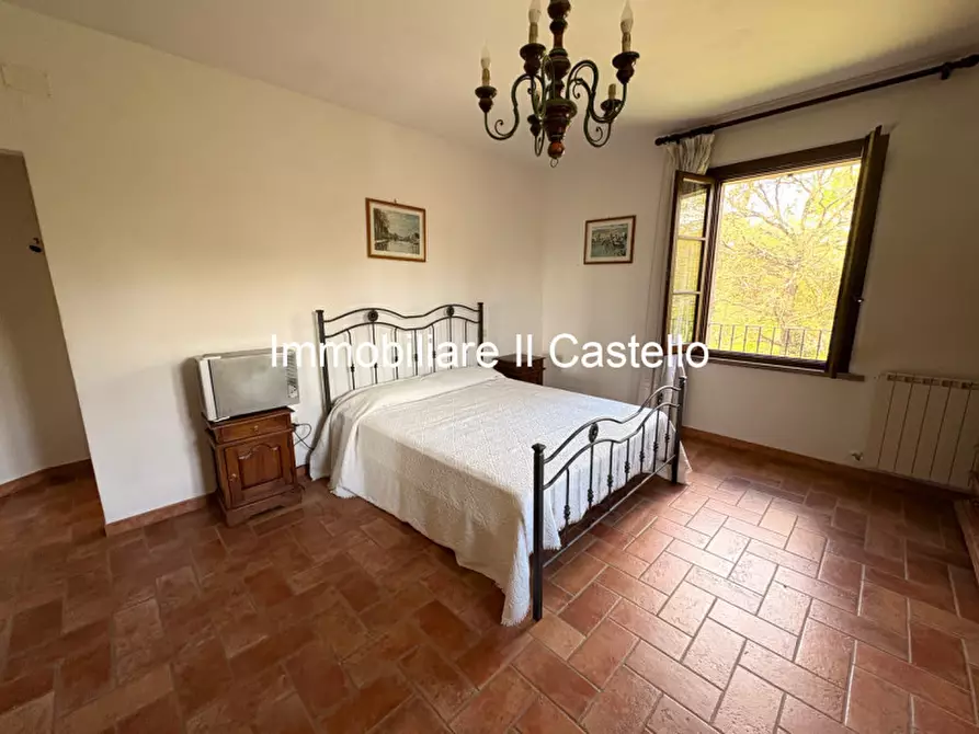 Immagine 54 di Agriturismo in vendita  a Castiglione Del Lago