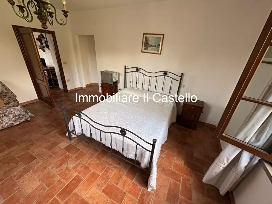 Immagine 54 di Agriturismo in vendita  a Castiglione Del Lago