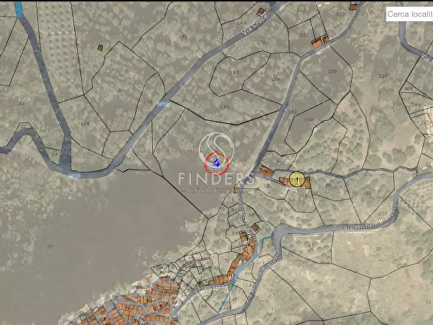 Immagine 1 di Terreno in vendita  a San Lorenzo