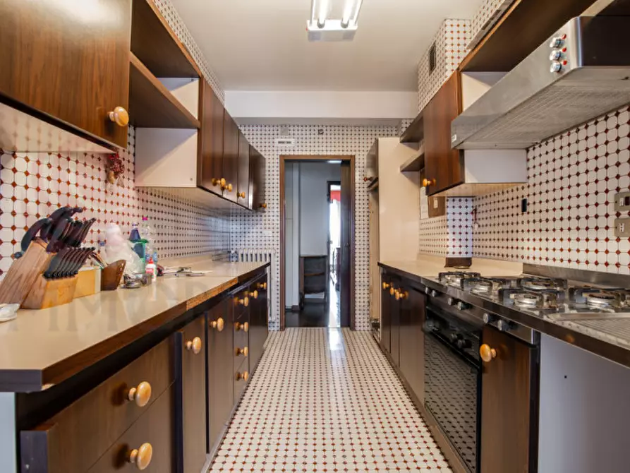 Immagine 5 di Appartamento in vendita  in Prato della Valle a Padova