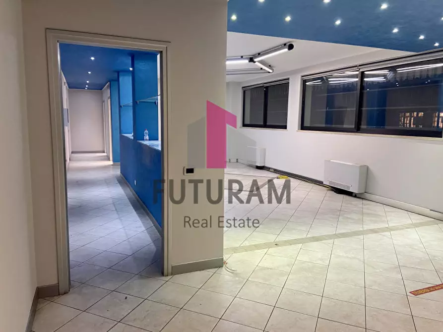 Immagine 5 di Ufficio in affitto  a Bovolenta