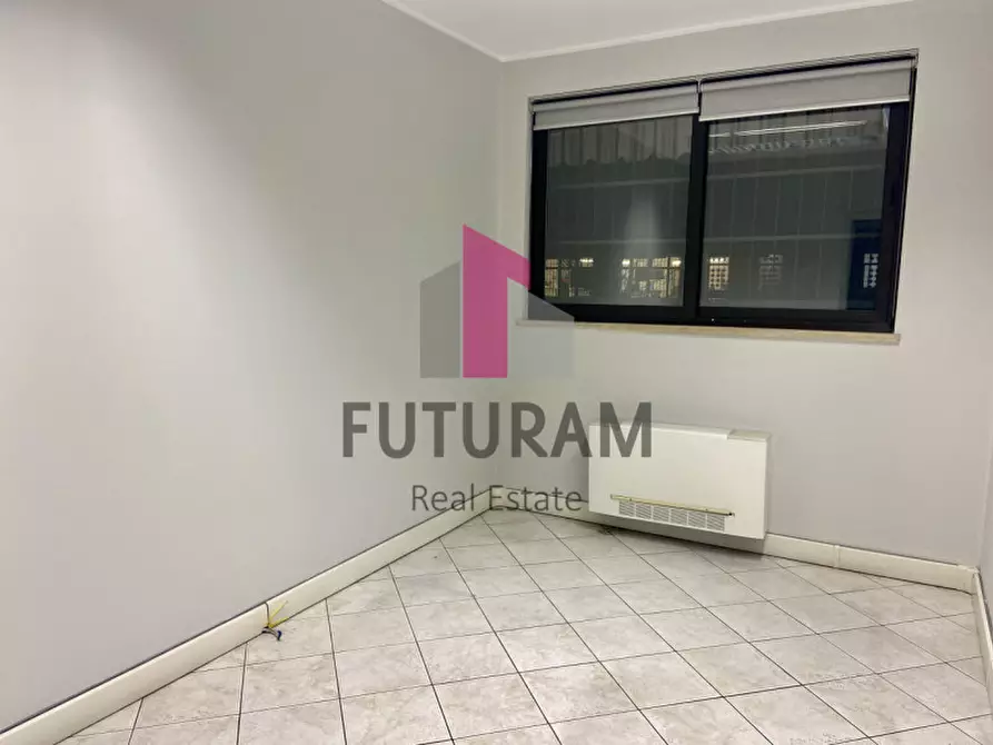 Immagine 15 di Ufficio in affitto  a Bovolenta