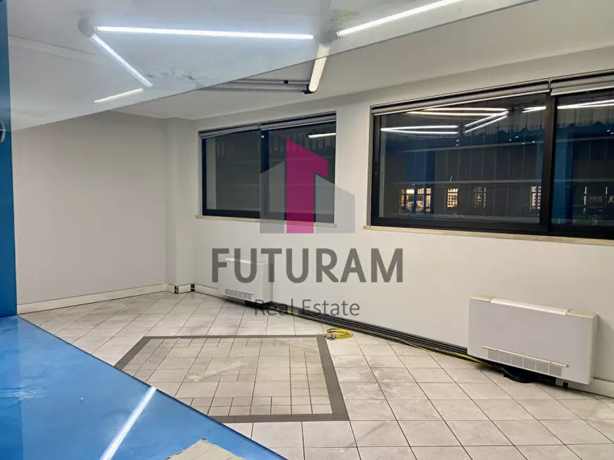 Immagine 16 di Ufficio in affitto  a Bovolenta