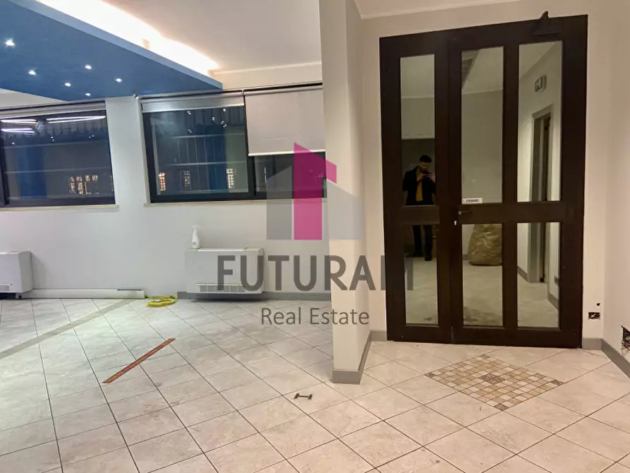 Immagine 18 di Ufficio in affitto  a Bovolenta