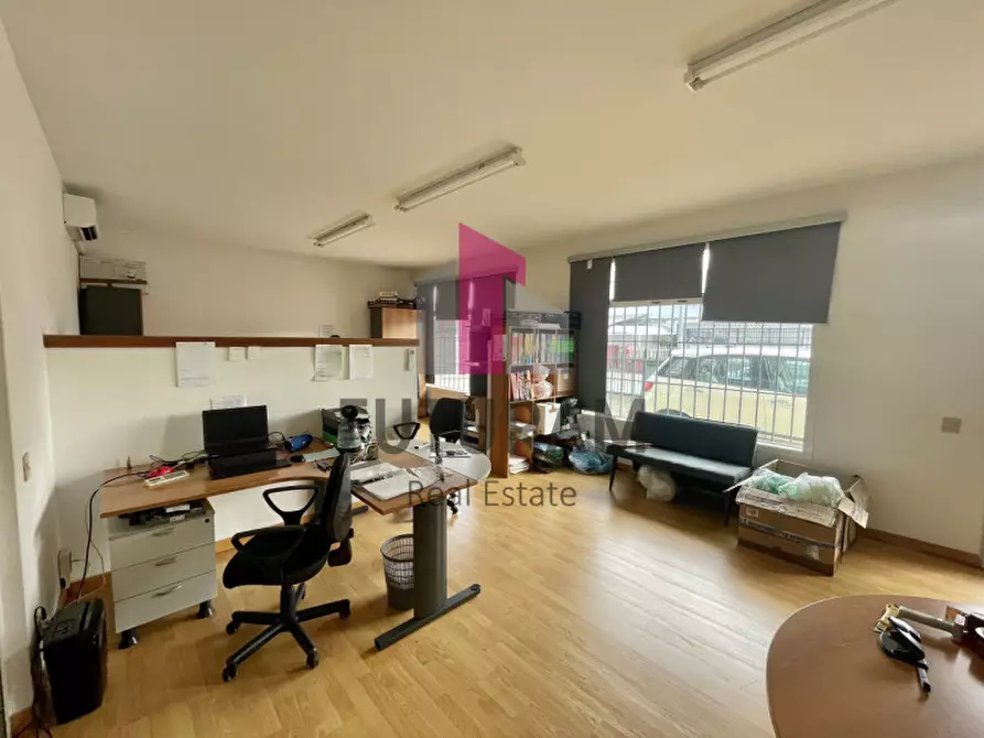 Immagine 3 di Ufficio in affitto  a Bovolenta