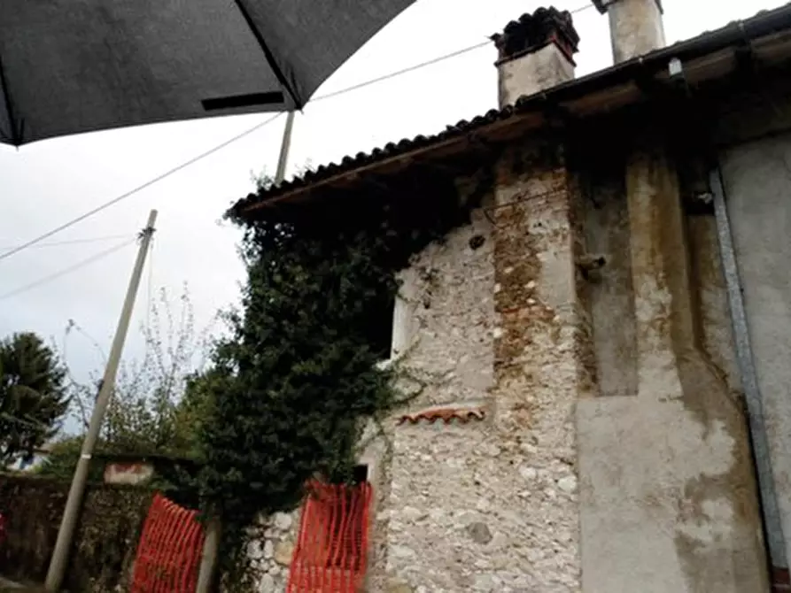 Immagine 2 di Casa indipendente in vendita  in Vicolo San Martino a Aviano