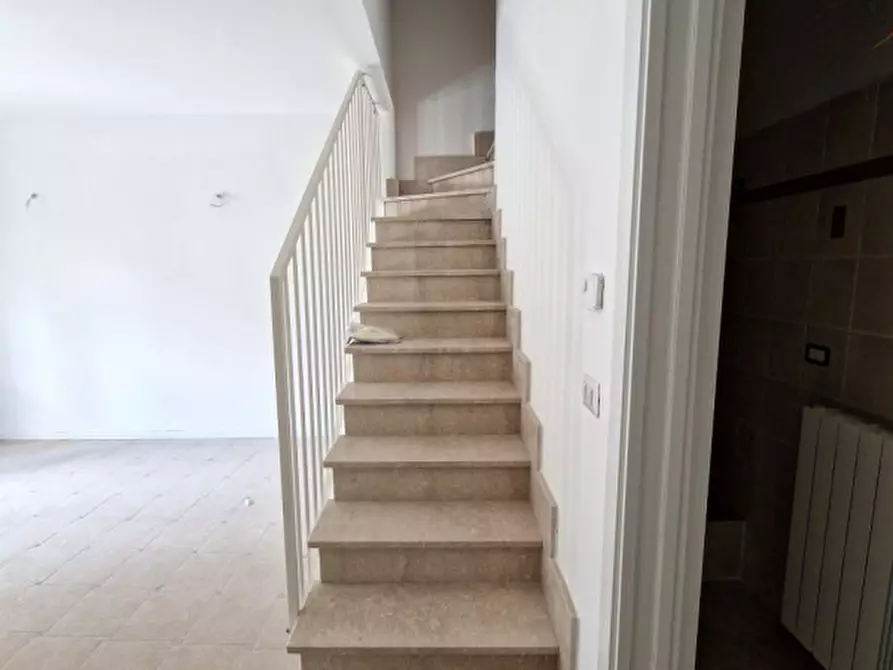 Immagine 11 di Appartamento in vendita  in Via del Bosco a Chioggia