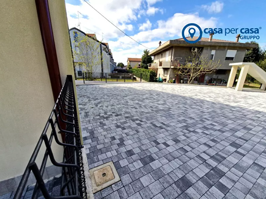 Immagine 25 di Appartamento in vendita  in Via del Bosco a Chioggia