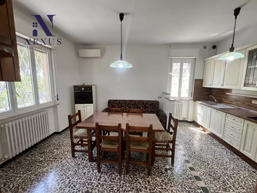 Immagine 10 di Casa indipendente in vendita  a Fano