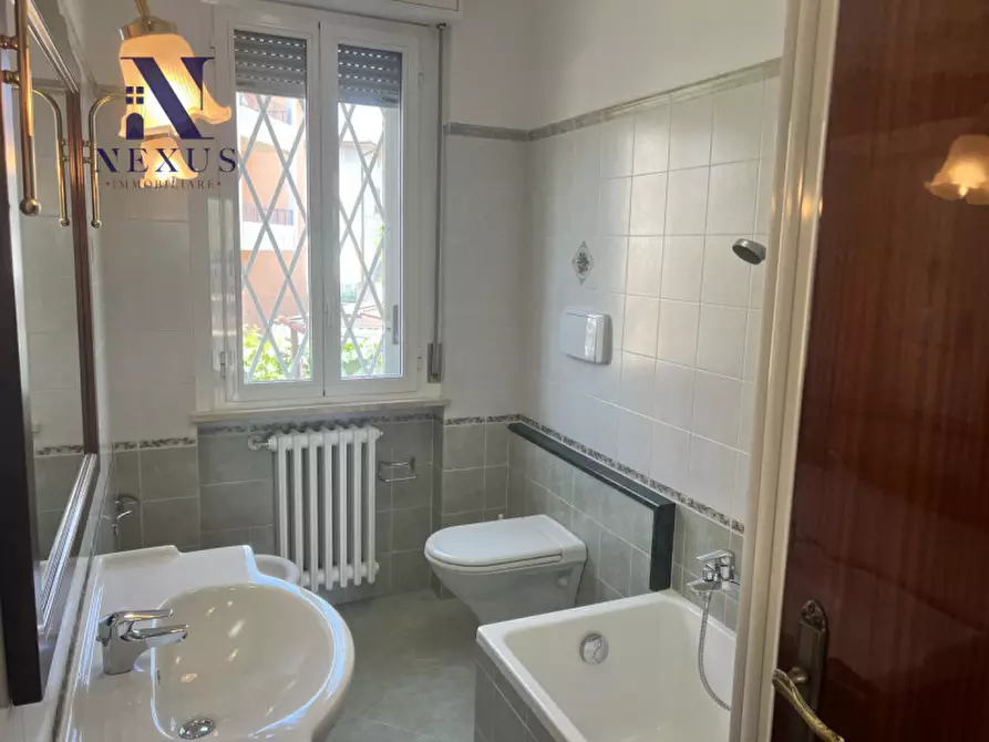 Immagine 18 di Casa indipendente in vendita  a Fano