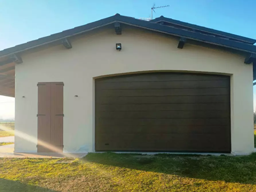 Immagine 4 di Villa in vendita  in VIA SAN MATTEO a Medolla