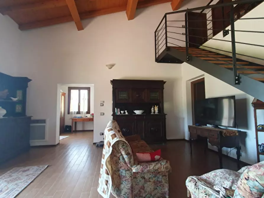 Immagine 5 di Villa in vendita  in VIA SAN MATTEO a Medolla