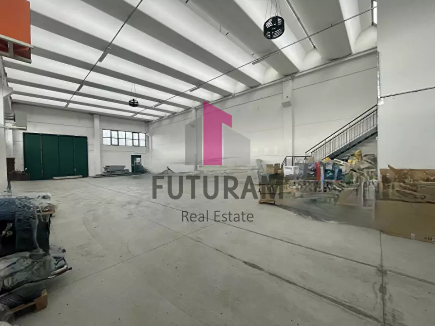 Immagine 20 di Capannone industriale in vendita  a Camponogara