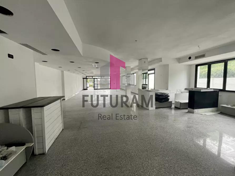 Immagine 8 di Negozio in affitto  in VIA ROMA 1 a Noventa Padovana