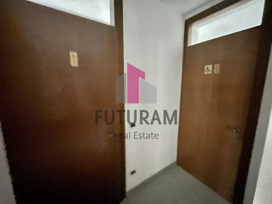 Immagine 12 di Negozio in affitto  in VIA ROMA 1 a Noventa Padovana