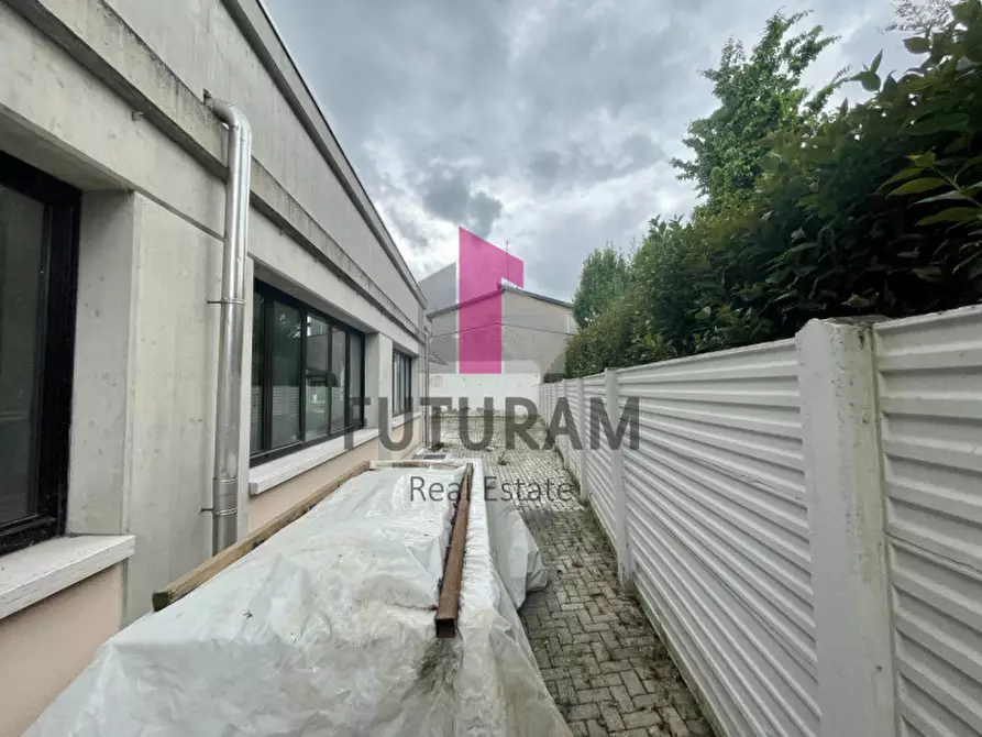 Immagine 21 di Negozio in affitto  in VIA ROMA 1 a Noventa Padovana