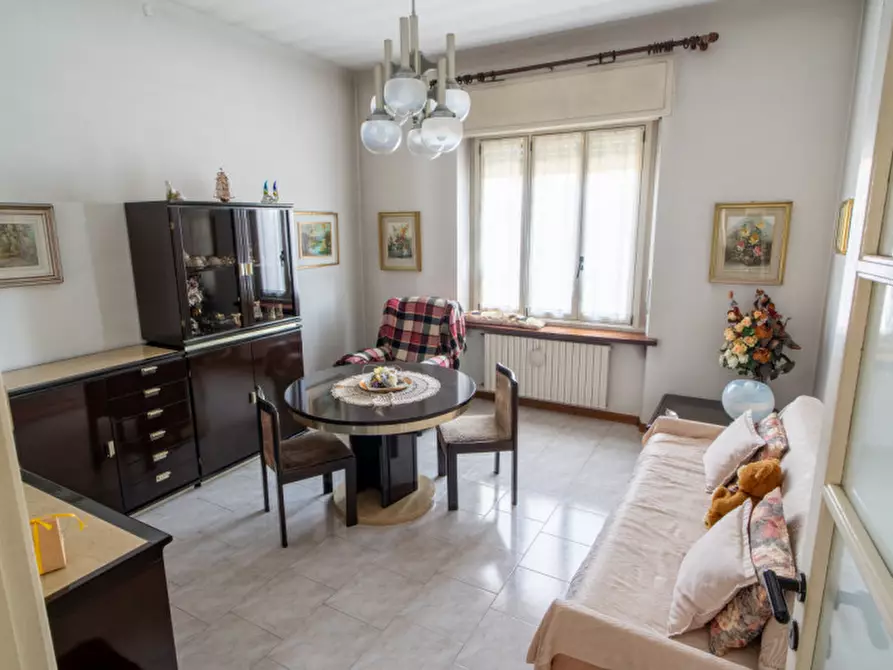 Immagine 3 di Appartamento in vendita  in Via Giuseppe Mazzini 38 a Biassono