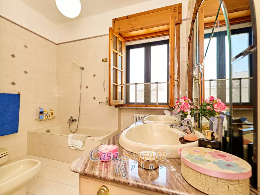 Immagine 14 di Villa in vendita  in Via fratelli Kennedy a Novoli