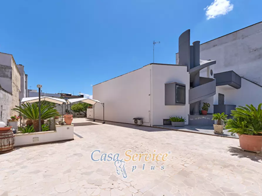 Immagine 51 di Villa in vendita  in Via fratelli Kennedy a Novoli