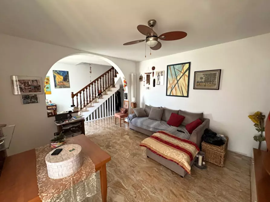 Immagine 2 di Casa trifamiliare in vendita  in Via Giuseppe Verdi a Limena