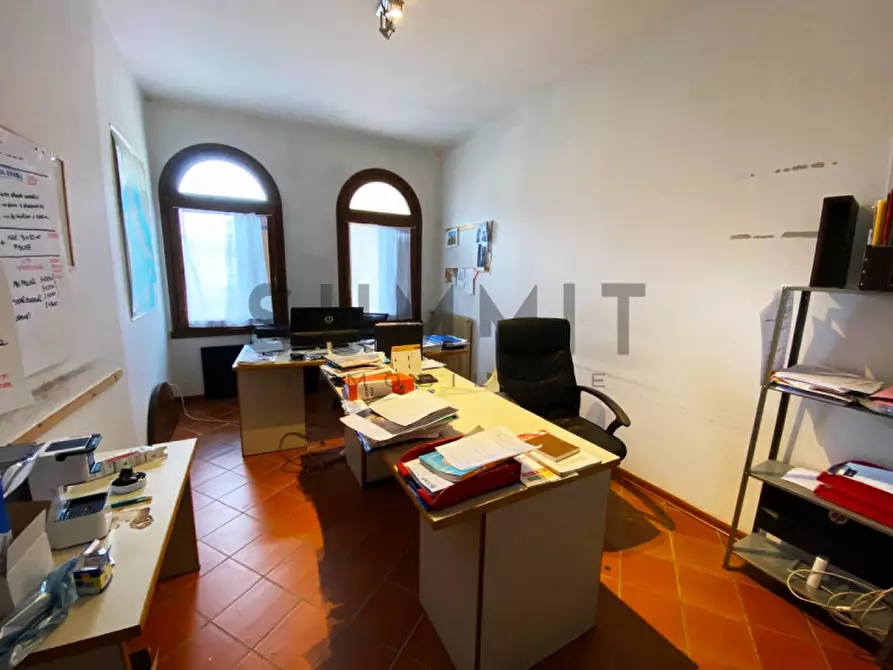 Immagine 2 di Ufficio in affitto  a Schio
