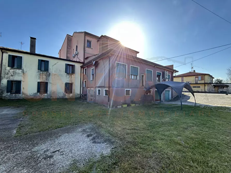 Immagine 11 di Casa indipendente in vendita  in Via Molini a Veggiano