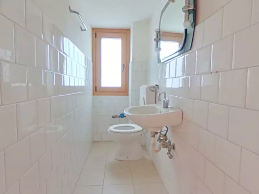 Immagine 16 di Appartamento in vendita  in Corso Umberto 1 a Monopoli